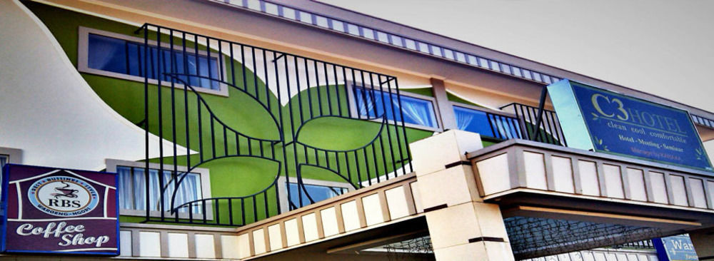 Hotel C3 Semarang Exteriör bild